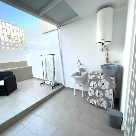 Beautiful Rosas شقة *