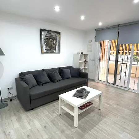 Beautiful Rosas شقة *