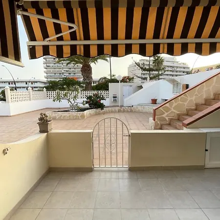 Beautiful Rosas شقة *